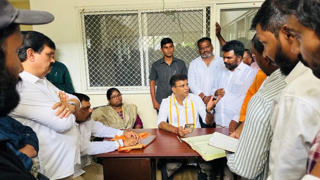రాజీవ్ గృహకల్పలో సమస్యల పరిష్కారానికి చర్యలు వేగవంతం చేయాలి