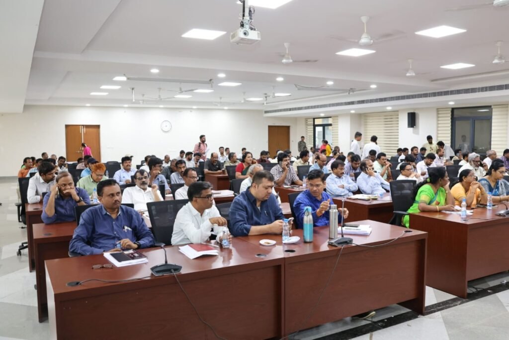 ప్రజలకు సత్వర సేవలందించడమే లక్ష్యం – జిల్లా కలెక్టర్ అంకిత్