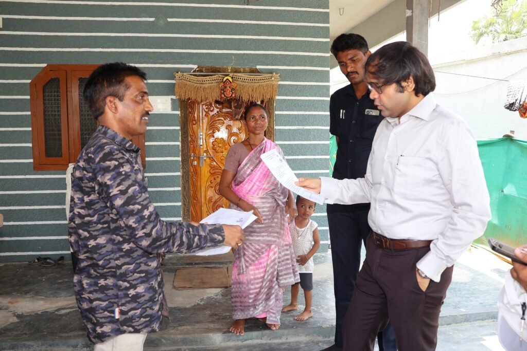 నక్ష సర్వేను క్షేత్రస్థాయిలో పరిశీలించిన జిల్లా కలెక్టర్ అంకిత్
