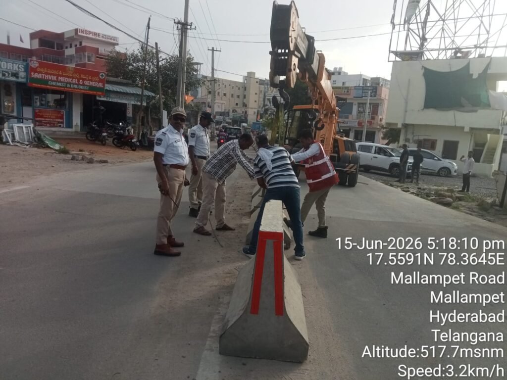 మల్లంపేట్ జంక్షన్‌లో ట్రాఫిక్‌కు చెక్..!