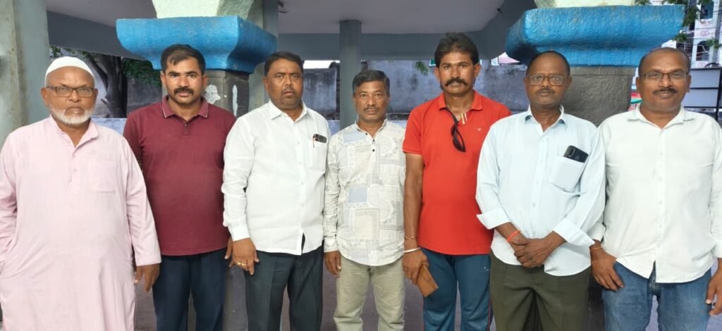 ఉద్యమకారుల ఆత్మీయ సమ్మేళనాన్ని విజయవంతం చేయండి