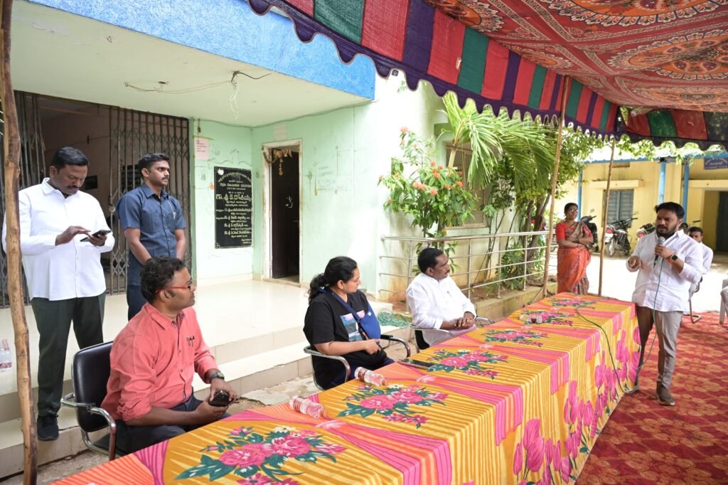 దుందుగల్ వార్డులో సమస్యలపై కమిషనర్ శ్రీజన ప్రత్యేక దృష్టి