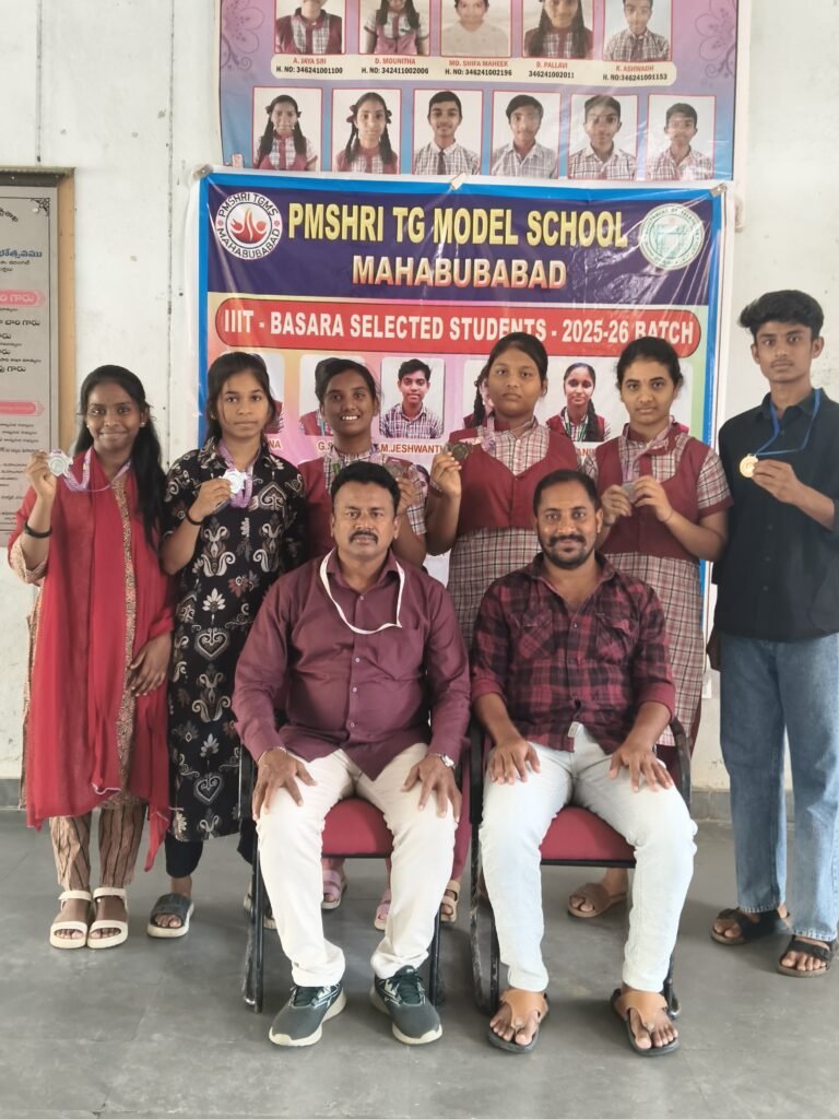 జాతీయస్థాయి ఉష్షు పోటీలకు అనంతారo ఆదర్శ పాఠశాల విద్యార్థులు 