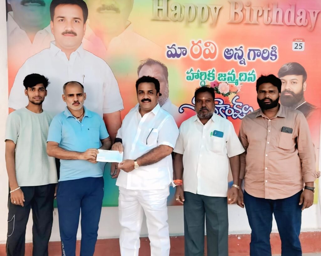 కార్మికుడికి నిలిచిపోయిన వేతనం ఇప్పించిన బీఆర్‌టీయూ రాష్ట్ర నాయకుడు రవి
