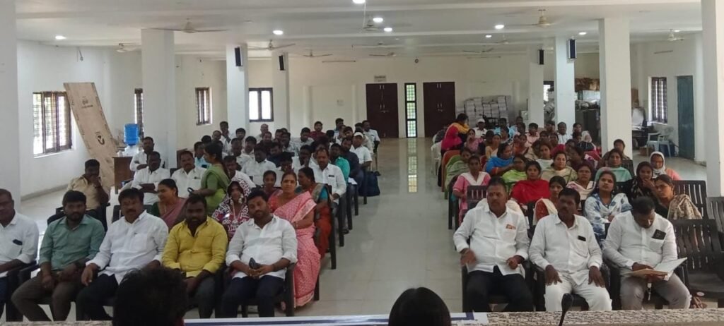 సీజనల్ వ్యాధుల పట్ల అప్రమత్తంగా ఉండాలని సూచించిన   హెల్త్ ఎడ్యుకేటర్ జె.శ్రీనివాసులు