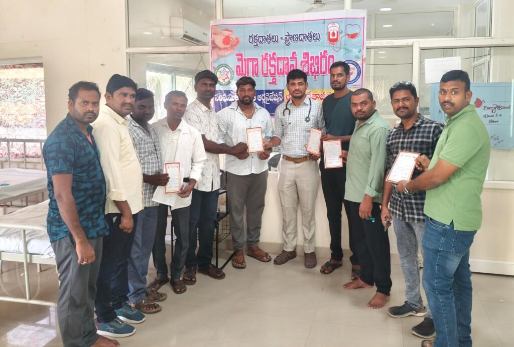 నర్సంపేటలో  రక్తదాన శిబిరం విజయవంతం