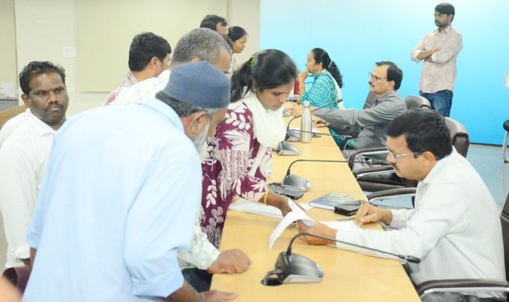 ప్రజావాణి అర్జీల పరిష్కారంలో జాప్యానికి తావులేదు