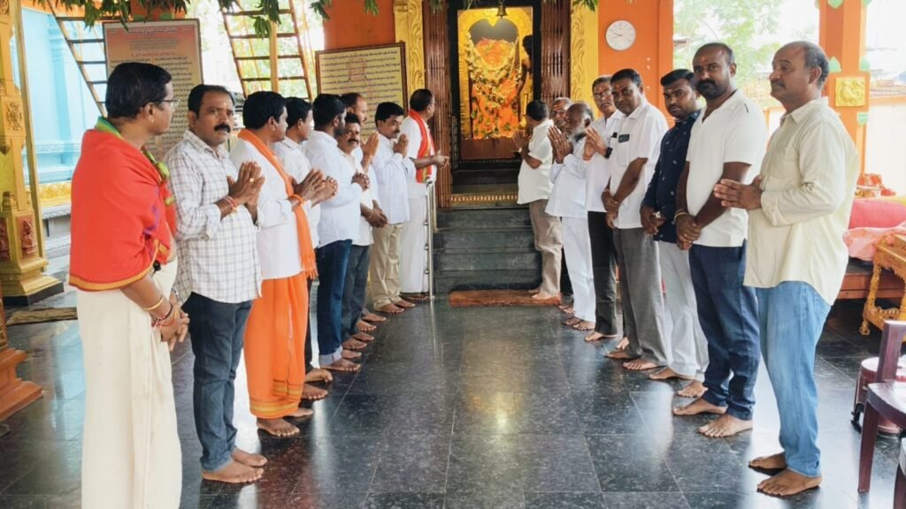మాజీ ఎమ్మెల్యే పెద్ది ఆరోగ్యంగా ఉండాలని పూజలు చేసిన బిఆర్ఎస్ పార్టీ శ్రేణులు