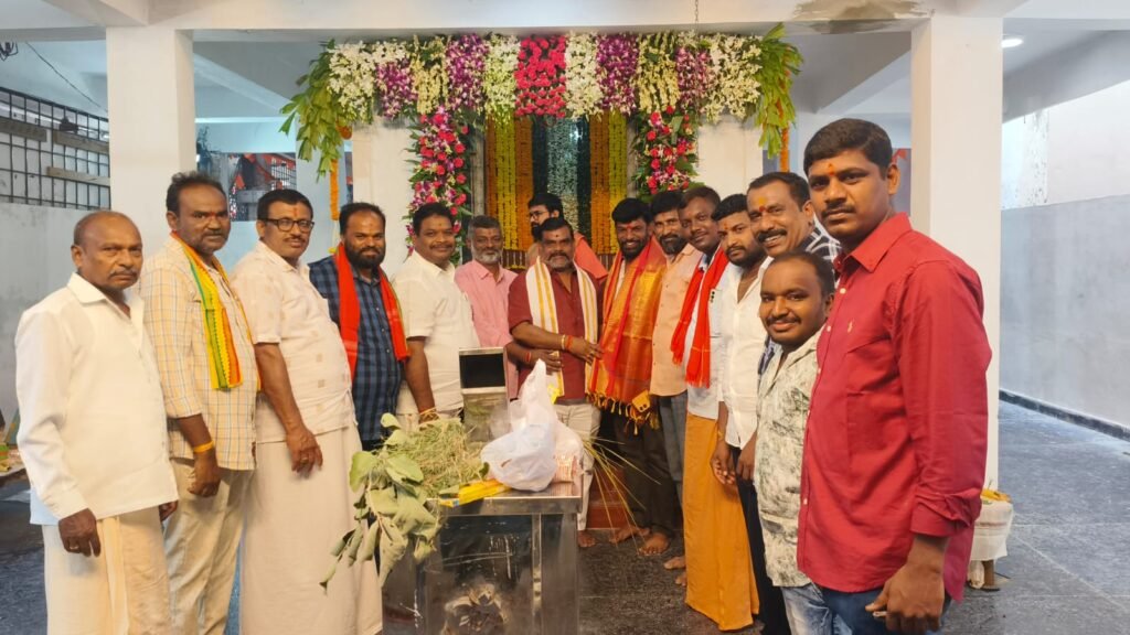 భక్తిశ్రద్ధల నడుమ పోచమ్మ అమ్మవారి ఆలయ పునర్నిర్మాణం – విగ్రహ ప్రతిష్ఠాపన