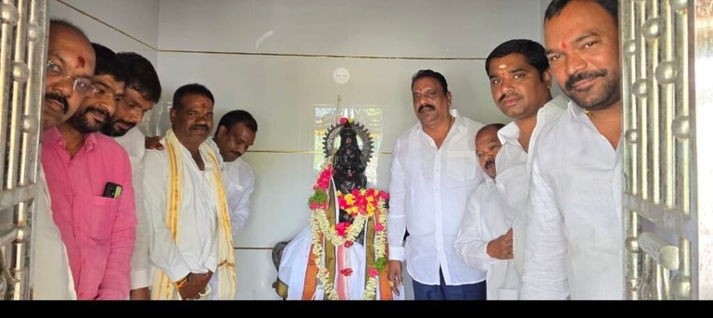 బండ్లగూడ జాగీర్‌లో వైభవంగా శ్రీ వానదేవత సహిత కాటంరాజు విగ్రహ ప్రతిష్టోత్సవo 