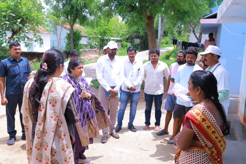 ఎస్‌ఐఆర్ ప్రక్రియను పరిశీలించిన జిల్లా కలెక్టర్ డా. సత్య శారద