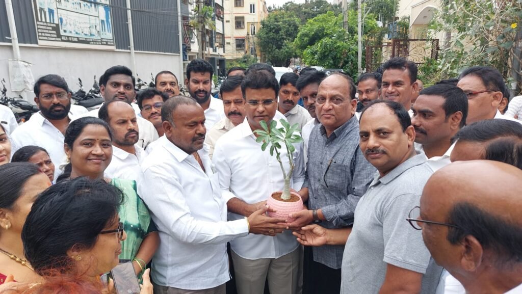 ప్రతి అడుగు అభివృద్ధి వైపు… ప్రతి రోడ్డు ప్రజల ప్రగతి కోసం