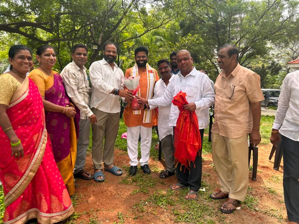 మేడ్చల్ జిల్లా బీజేపీ అధ్యక్షుడికి శుభాకాంక్షలు