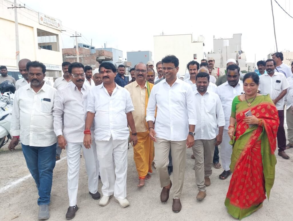 మౌలిక వసతులతో ఉమామహేశ్వర కాలనీకి కొత్త రూపు కొంపల్లి అభివృద్ధికి నిరంతర కృషి చేస్తున్నాం: ఎమ్మెల్యే కేపీ వివేకానంద్