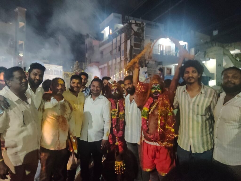 బోనాల వేడుకల్లో పాల్గొన్న మహమ్మద్ జాకీర్ అమ్మవారిని దర్శించుకున్న టీపీసీసీ లీగల్ సెల్ రాష్ట్ర కన్వీనర్
