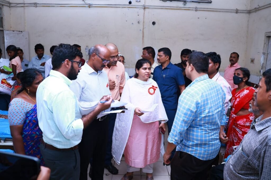 ఎంజీఎం ఆస్పత్రిలో రోగులకు మెరుగైన వైద్యం అందించాలి  జిల్లా కలెక్టర్ డా. సత్య శారద