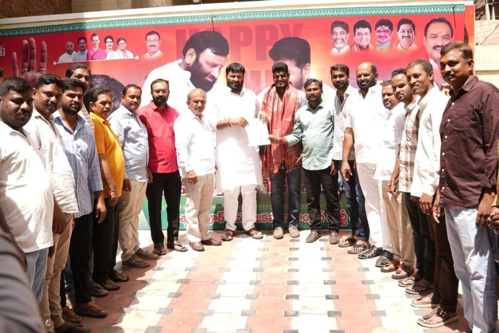 న్యూ శివాలయ నగర్ అభివృద్ధికి సహకరిస్తా: కూన శ్రీశైలం గౌడ్