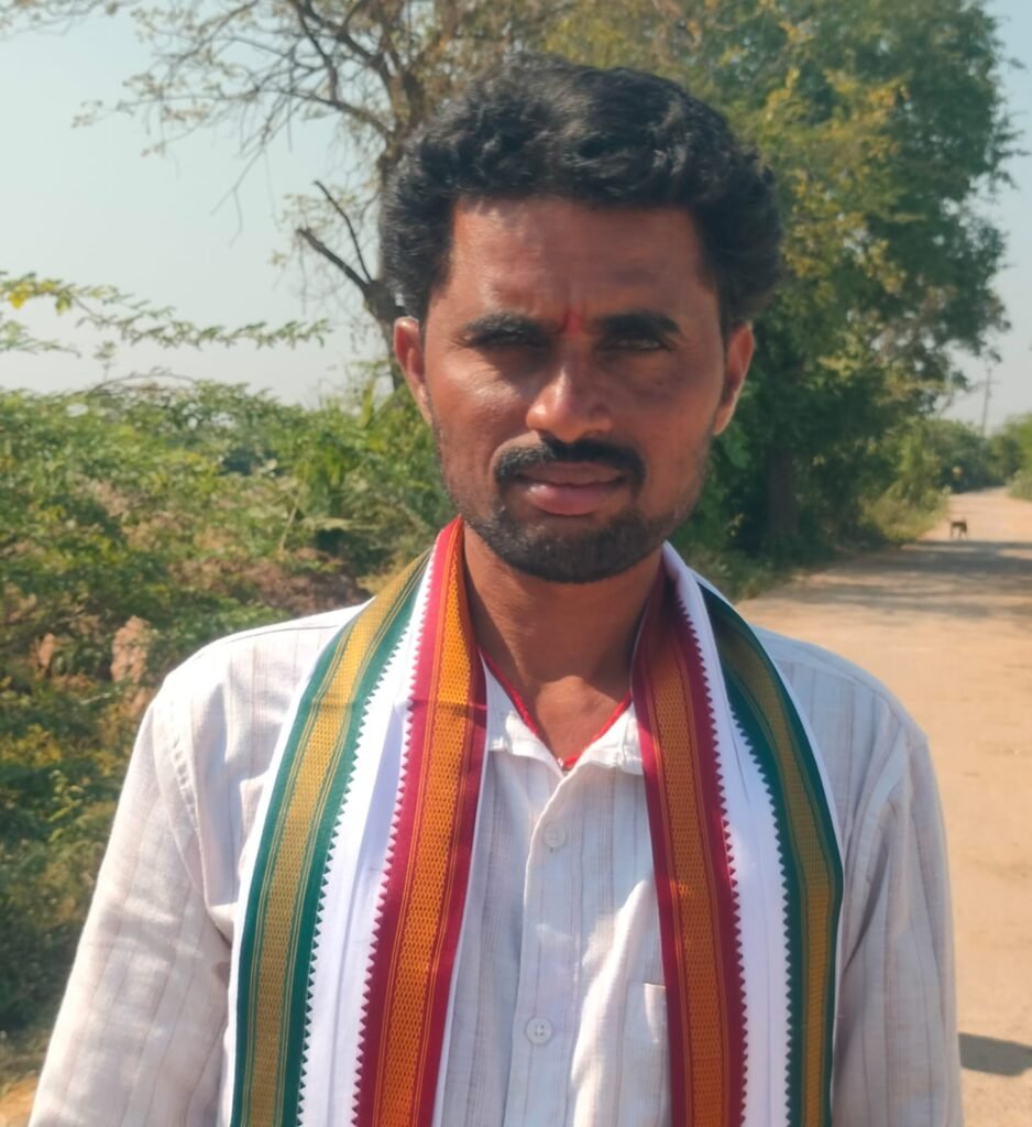 రోడ్డు ప్రమాదంలో వెంకంపాడు సర్పంచ్ మృతి