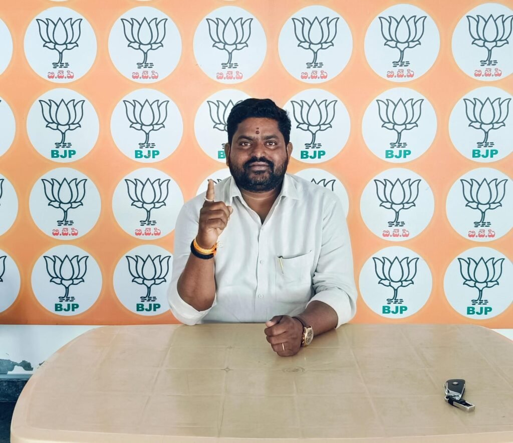 విద్యార్థులకు మద్దతు ప్రకటిస్తే పోలీసు కేసులా  జిల్లేడు చౌదరి గూడ మండల అధ్యక్షులు ఎదిర రాజు