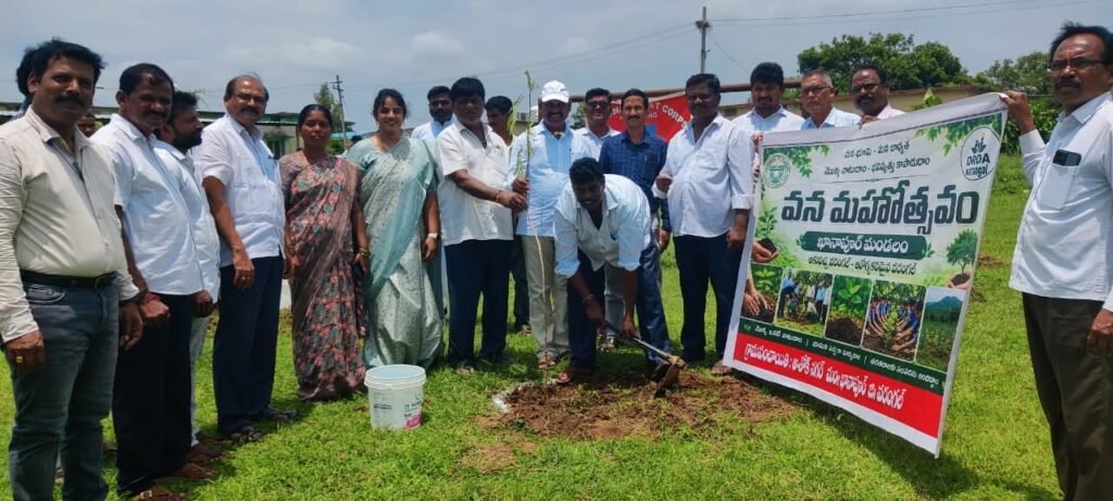 పర్యావరణాన్ని కాపాడడం మన అందరి బాధ్యత