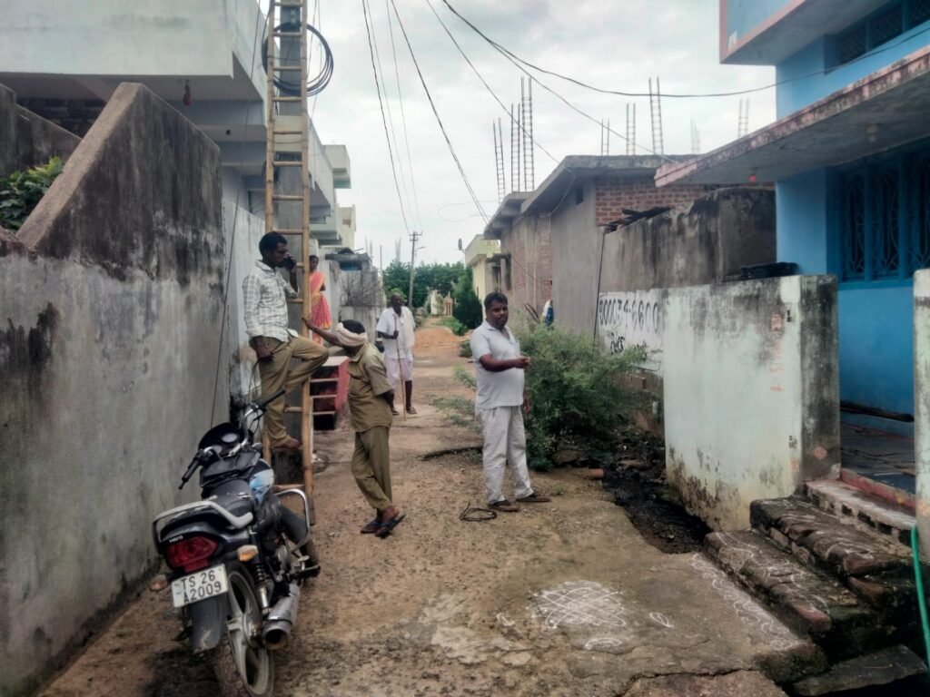 ప్రజా సమస్యల పరిష్కారంలో మెరుగు రాము ముందడుగు..!