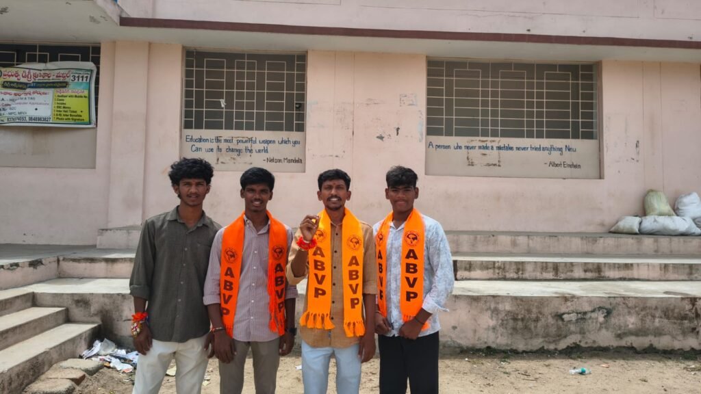 యువత మద్యం మత్తు పదార్థాలకు దూరంగా ఉండాలి