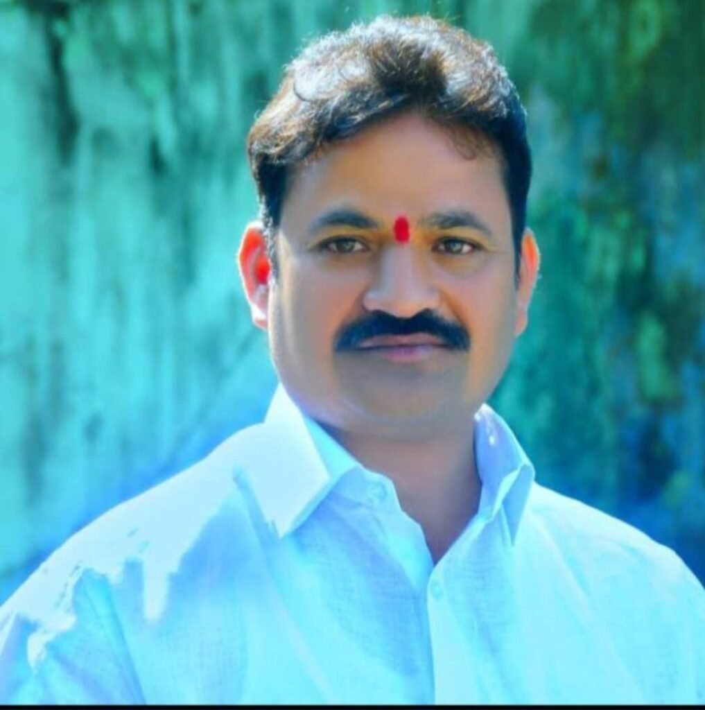 కాంగ్రెస్ దిగజారుడు రాజకీయాలు మానుకోవాలి