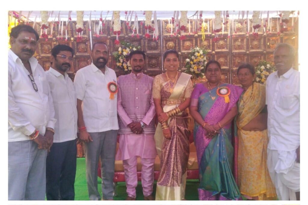 దేశ్యా తండాలో వివాహ రిసెప్షన్‌కు హాజరైన మున్సిపల్ చైర్‌పర్సన్ ప్రగతి శ్రీపాల్ రెడ్డి