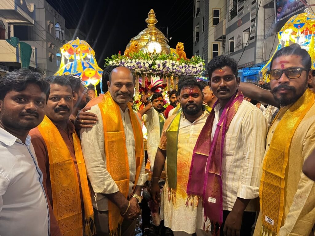 ఘనంగా పోచమ్మ బోనాల పాలారం బండి ఊరేగింపు  జనసేన సీనియర్ నాయకులు డా. గోళ్ళ రాజేంద్రప్రసాద్