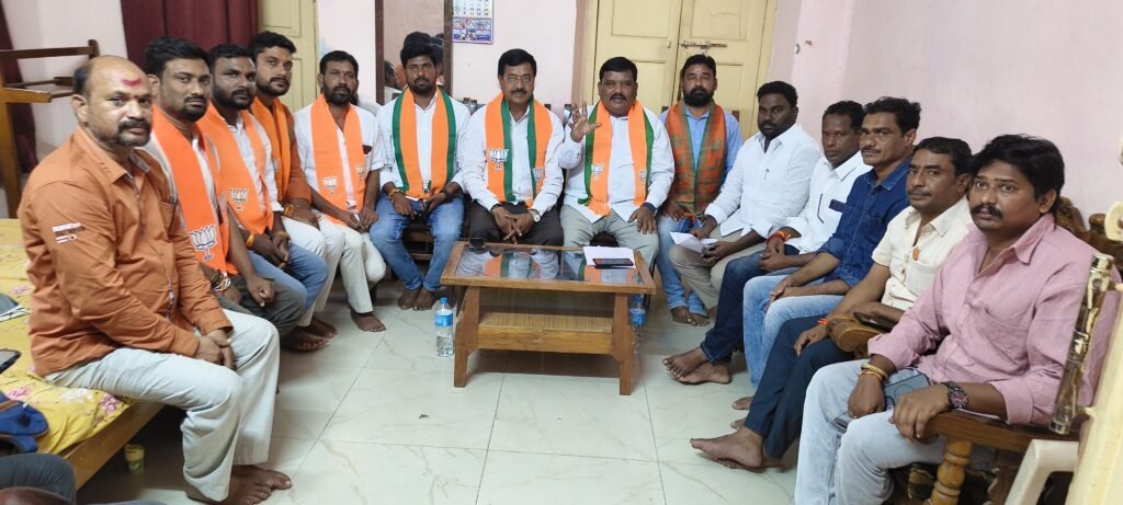 తెలంగాణ విమోచన దినోత్సవాన్ని అధికారికంగా నిర్వహించాలి