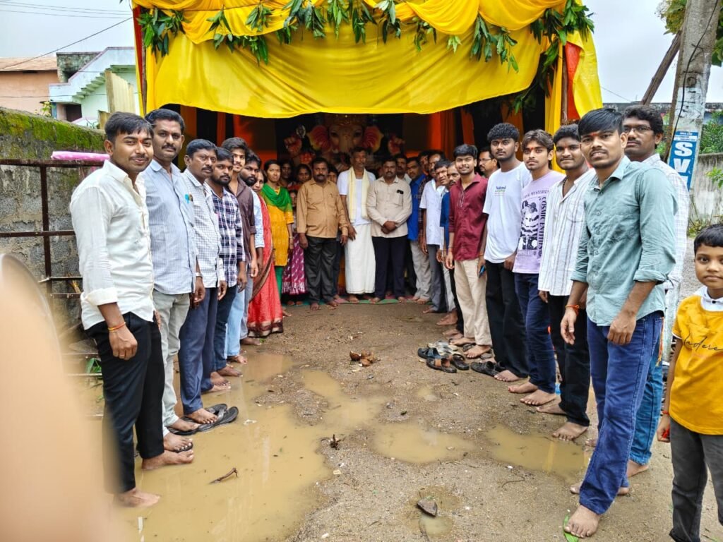 వినాయక మండపాల వద్ద పారిశుద్ధ్యానికి ప్రాధాన్యత ఇవ్వాలి: