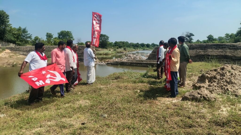 తానంచర్ల ఆనకట్ట నిర్మాణం చేసి వెంటనే రైతంగానికి సాగునీరు అందించాలి