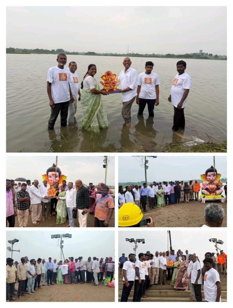 మరిపెడలో ఘనంగా గణపతి నిమజ్జన వేడుకలు