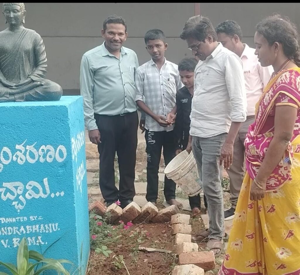 మానవాళి మనుగడకు మొక్కలే ప్రాణాధారం  ప్రిన్సిపాల్ డాక్టర్ రౌత్ అజయ్ కుమార్